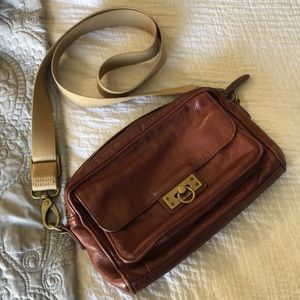 Margot leather purse
